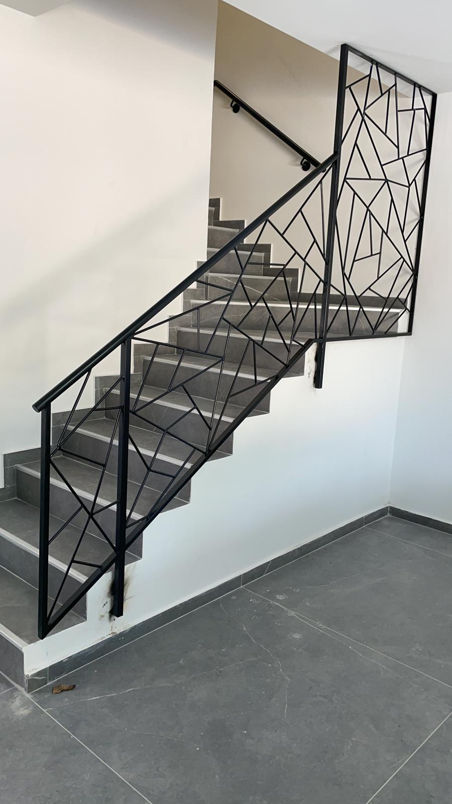 מעקה ספיידרמן מברזל